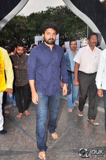 NTR-Family-Visit-to-NTR-Ghat-2016